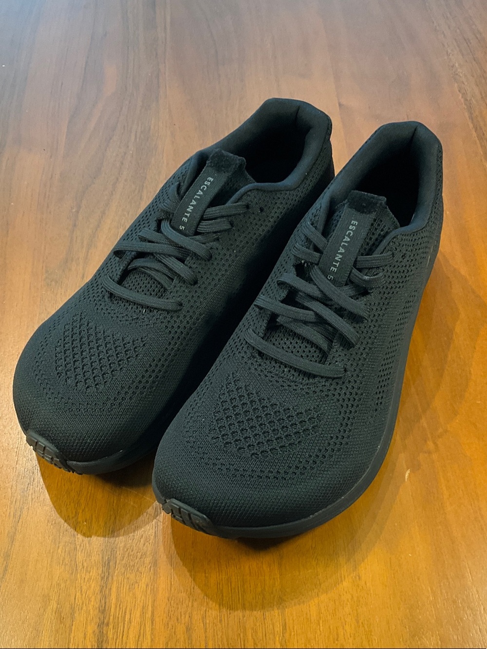 Escalante 5 Altra Women's Black Knit Escalante Running Shoes sample